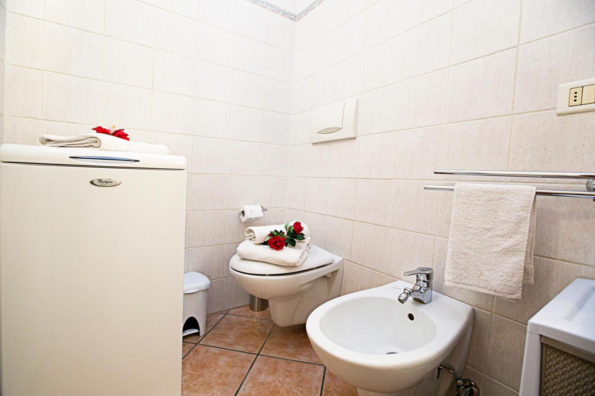 Appartamento Centro Storico Riva 2 - Happy Rentals Luaran gambar