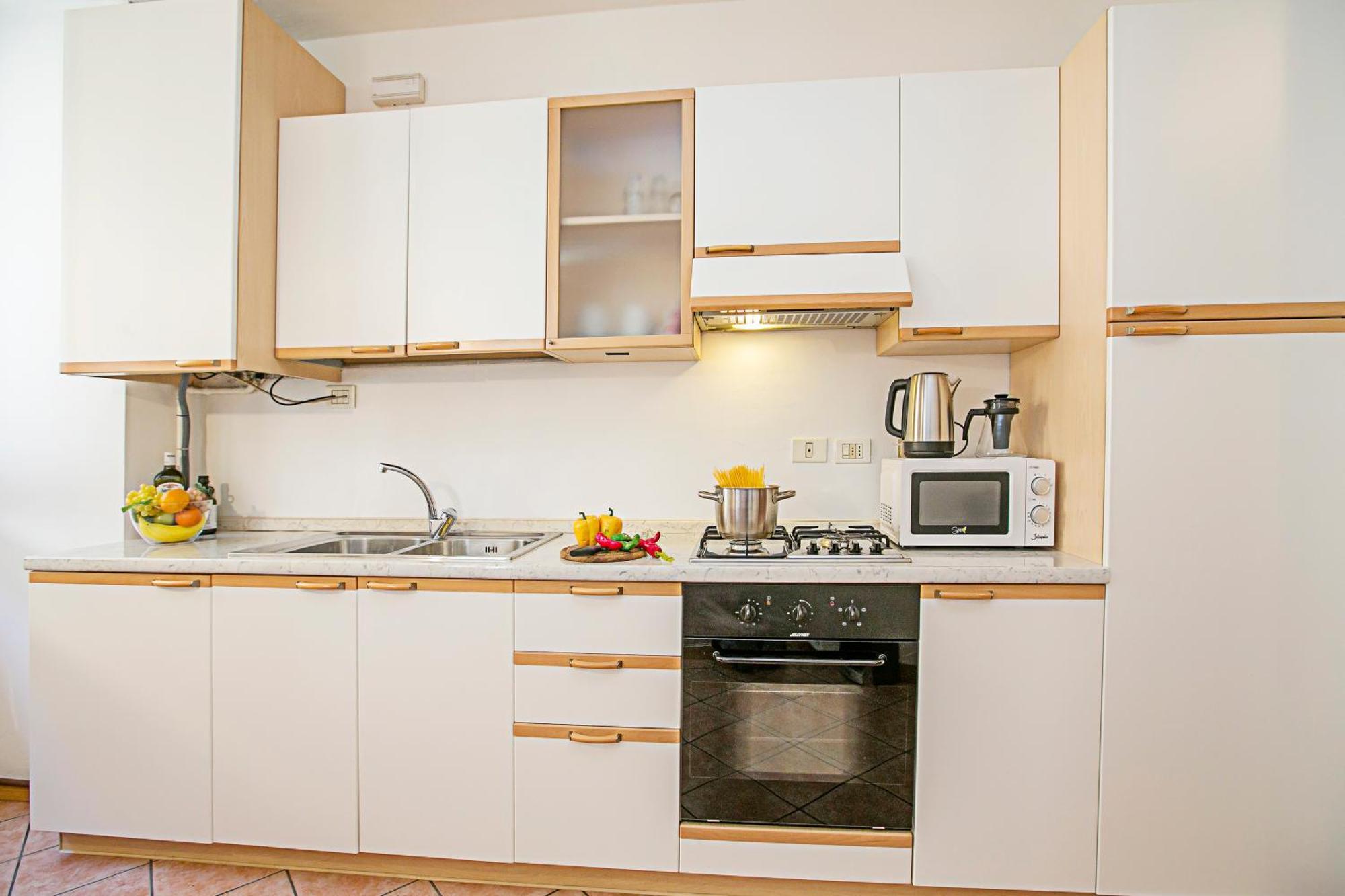 Appartamento Centro Storico Riva 2 - Happy Rentals Luaran gambar